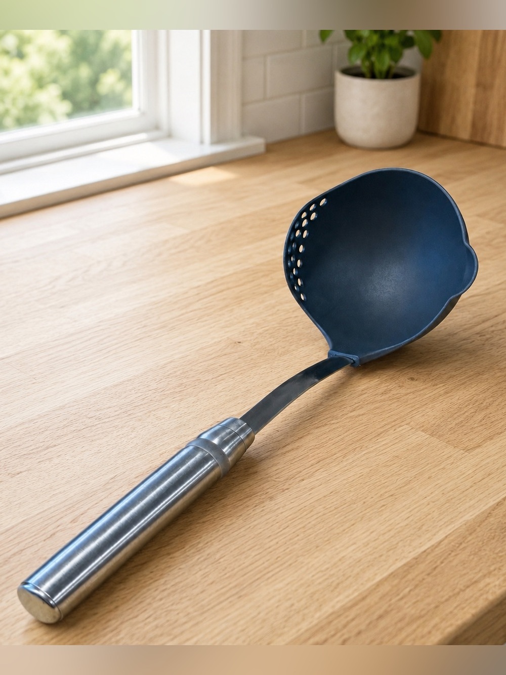Pampered Chef Large 13" Nylon Straining Ladle Stainless Handle Scoop Strain 20D